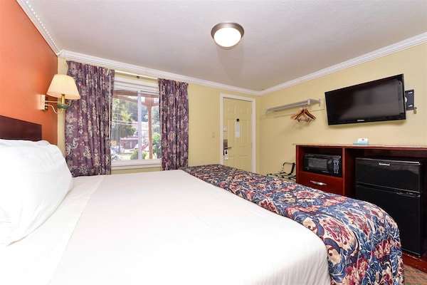 Red Carpet Inn And Suites - Cheshire