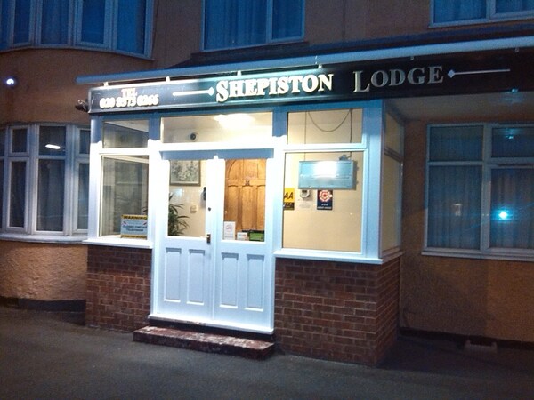 Shepiston Lodge