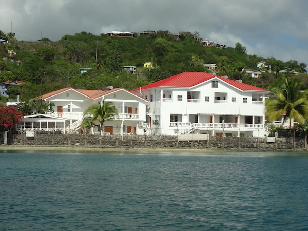 Grand Anse Beach Palace