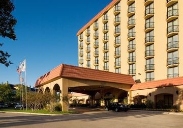 Hotel Embassy Suites by Hilton Tulsa-I-44