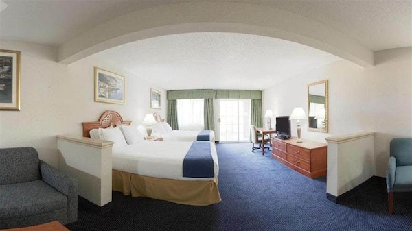 Holiday Inn Express Hotel & Suites-Saint Joseph, An Ihg Hotel