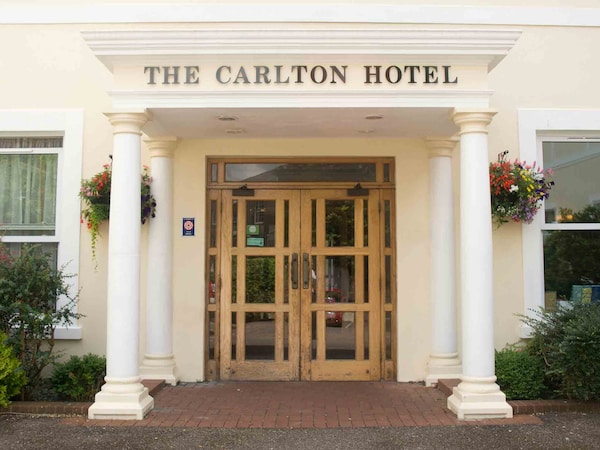 TLH Carlton Hotel