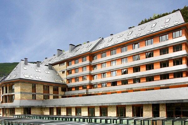 Hotel Val De Neu G.L.