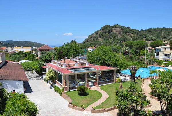 Sivota Hotel