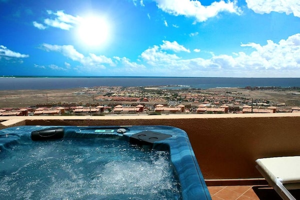 Casaview - Luxury Holiday Home With Private Jacuzzi