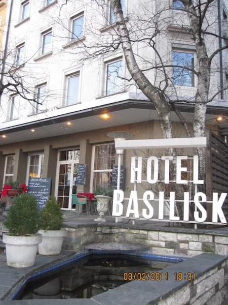 Hotel Basilisk