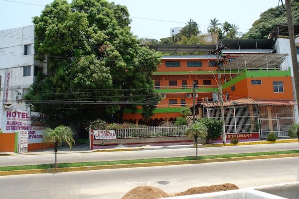 Hotel La Jungla