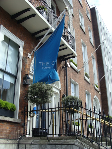 The Cliff Townhouse