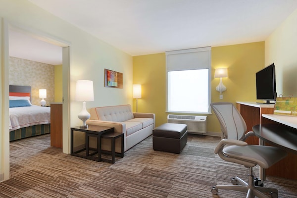 Home2 Suites by Hilton Champaign / Urbana, IL