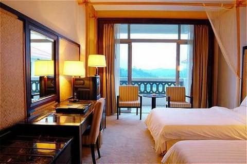 Guilin Merryland Resort Hotel