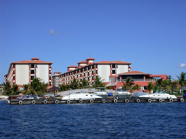 Lake Side Apart Hotel