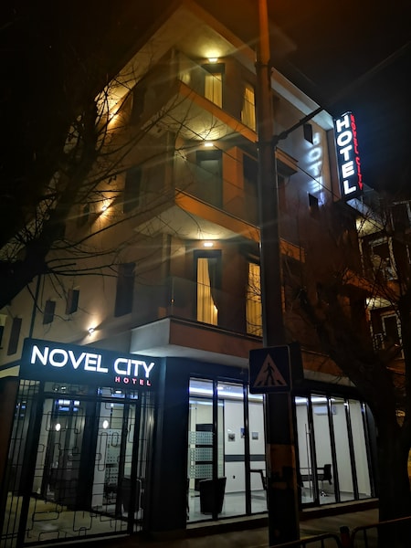 Novel city
