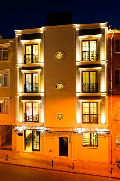 Hotel Taksim Celebi Residence, Istanbul, Turkey 