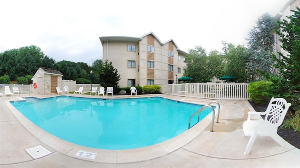 Extended Stay America Suites - Lancaster County