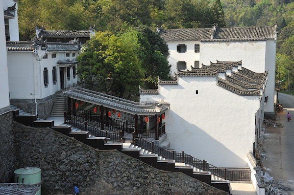 Kangyuan Lodge
