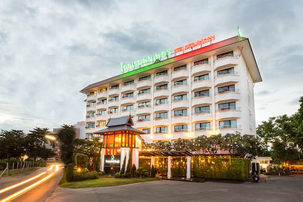 Asia Hotels Group Poonpetch Chiangmai