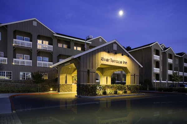 River Terrace Inn, a Noble House Hotel