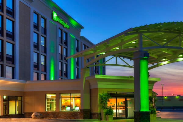 Holiday Inn Express Winnipeg Airport - Polo Park, An Ihg Hotel