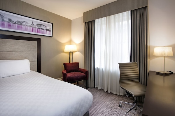 Future Inn Cardiff Bay Hotel  Cardiff 2023 UPDATED DEALS £67, HD Photos &  Reviews