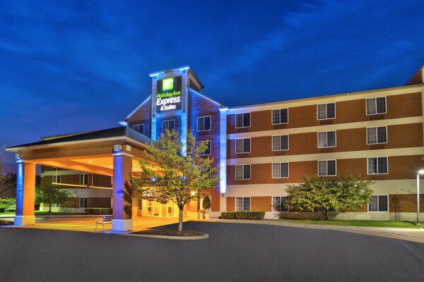 Holiday Inn Express & Suites Ann Arbor