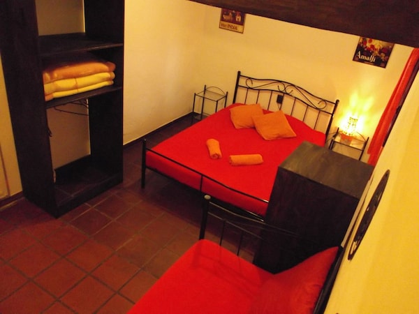 Twin Ensuite Room In A Cosy Guesthouse In A Small Village