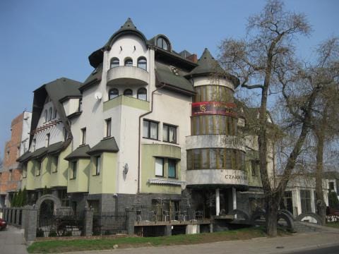 Czarny Kot - My Warsaw Residence