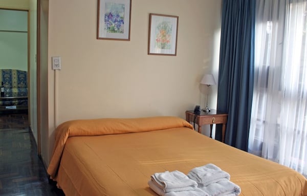 Hotel Home Suites Mendoza
