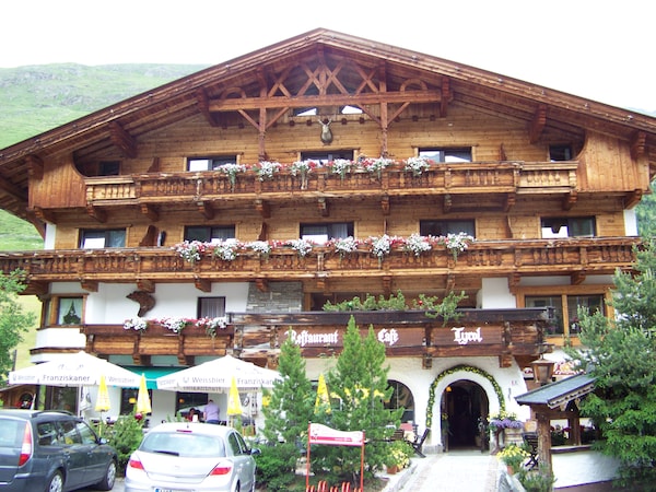 Hotel Alt Vent Tyrol