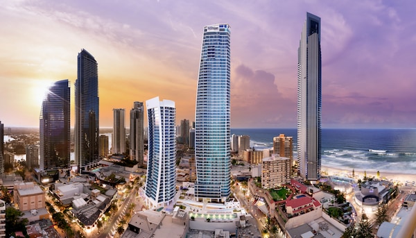 Hilton Surfers Paradise Hotel & Residences