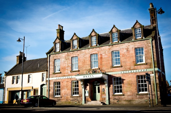 Buccleuch And Queensberry Arms Hotel