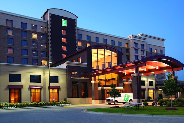 Embassy Suites by Hilton Minneapolis North