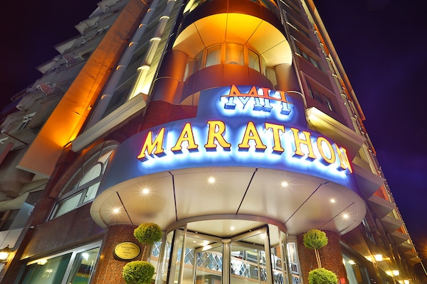 Hotel Marathon