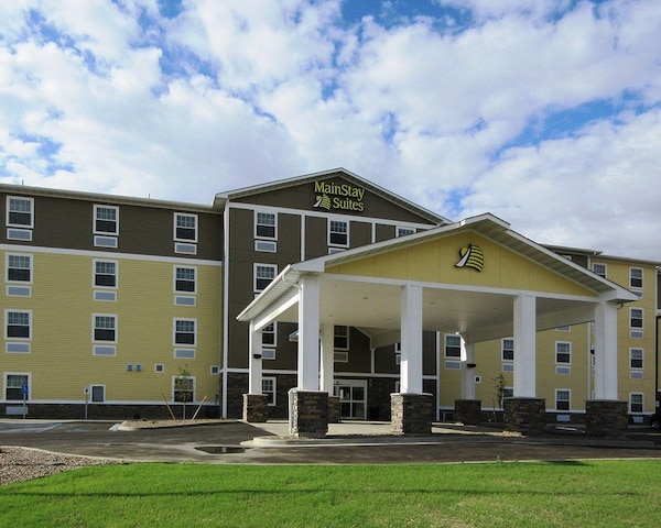 Mainstay Suites Watford City - Event Center