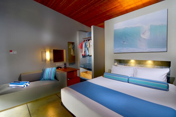 Hotel Komune And Beach Club Bali