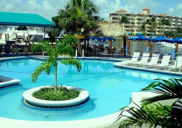 DoubleTree Fort Lauderdale Hotels - Bahia Mar