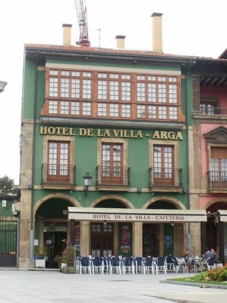 Hotel de la Villa-Arga