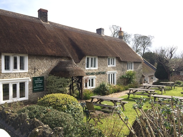 The Thatched Cottage Inn