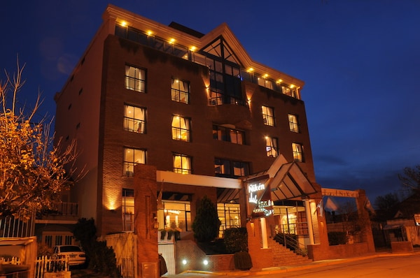 Niken Hotel & Spa
