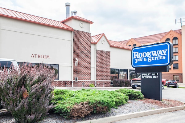 Rodeway Inn & Suites Milwaukee Airport