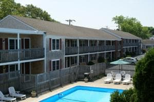 Holiday Hill Inn and Suites