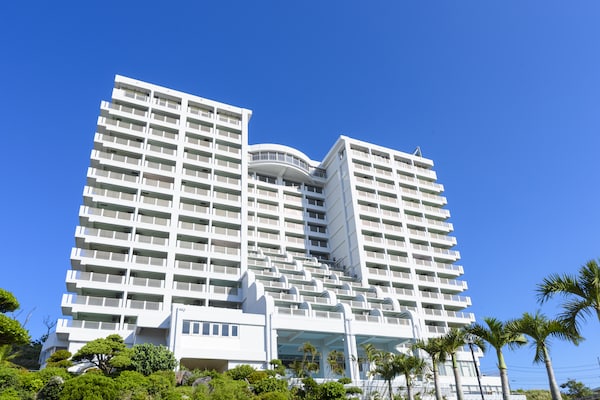 Hotel Onna Marine View Palace