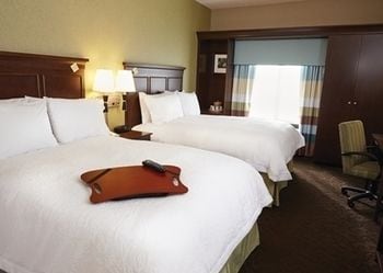 Hampton Inn & Suites-Hudson Wisconsin