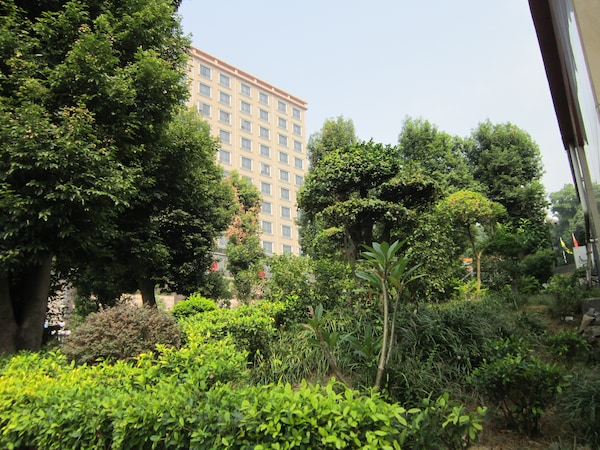 Yangbin Hotel