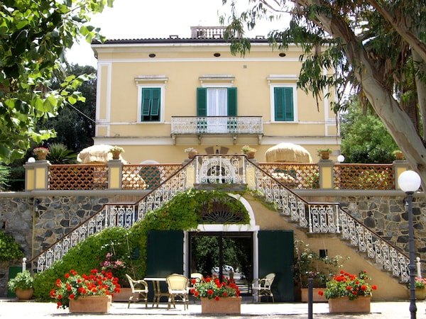 Villa Teresa Elba