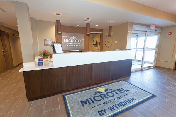 Microtel Inn & Suites By Wyndham Weyburn