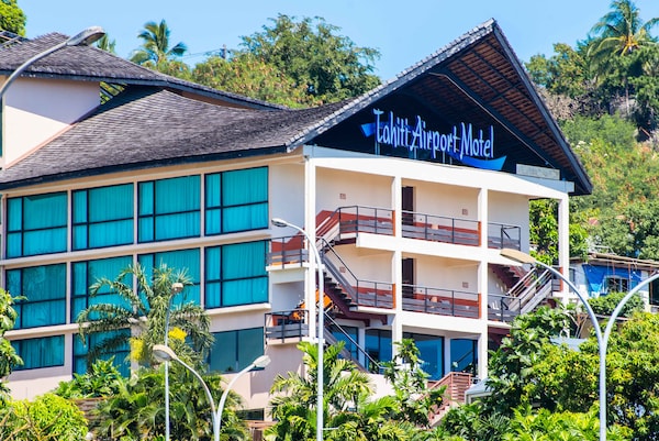 Tahiti Airport Motel