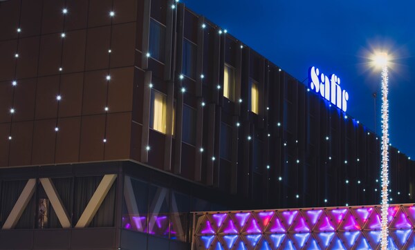 Safir Hotel Casino