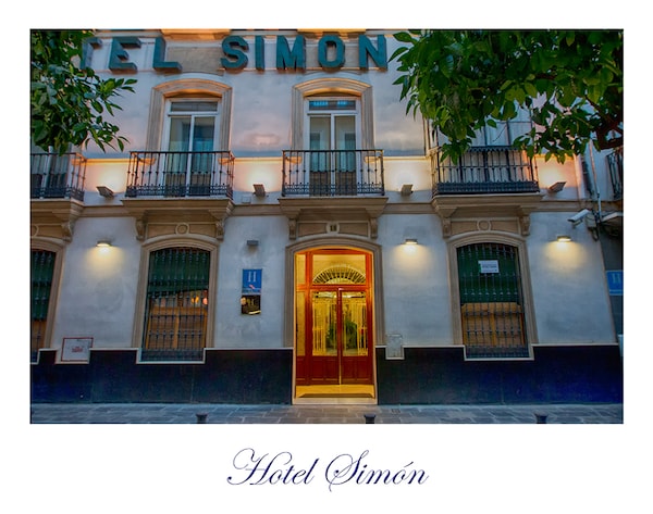 Hotel Simón