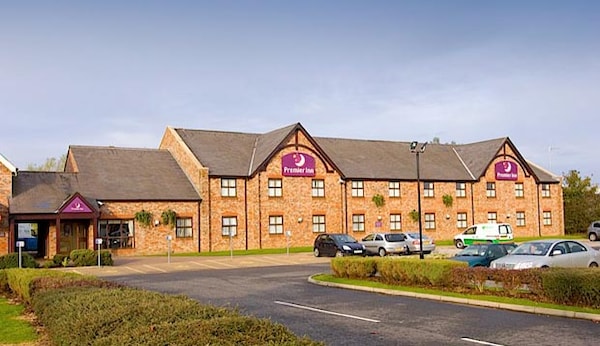 Premier Inn Wigan (M6, J25) hotel