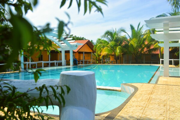 Phi Phi Beach Resorts and Hotel
